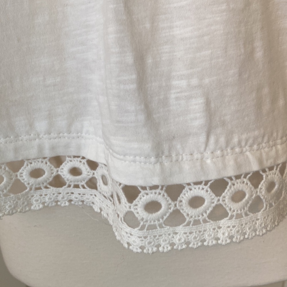 White Shirt - Picture 4 of 8